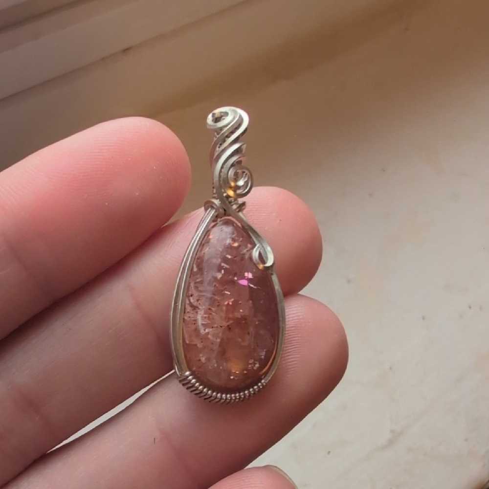 Sterling Silver Sunstone Pendant